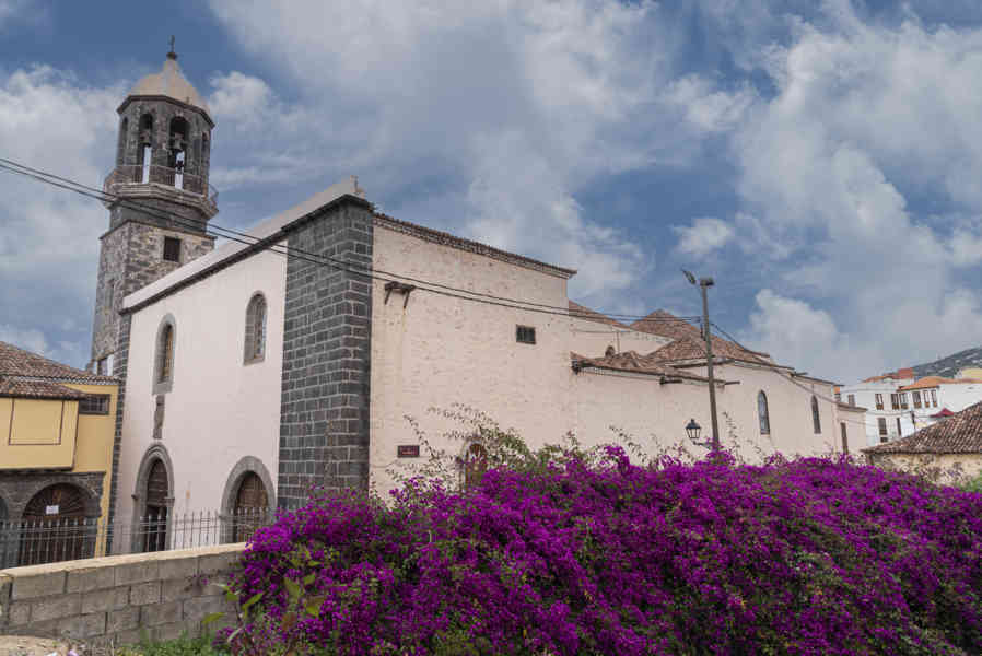 Tenerife 154 - La Orotava - antiguo convento de Santo Domingo de Guzman e iglesia de Santo Domingo.jpg